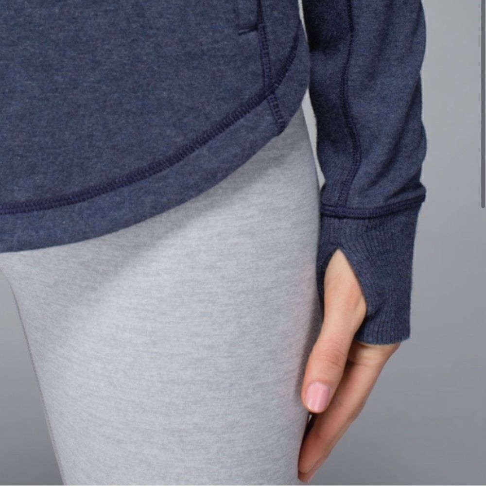 Lululemon Post Sweat Pullover - Picture 5 of 16